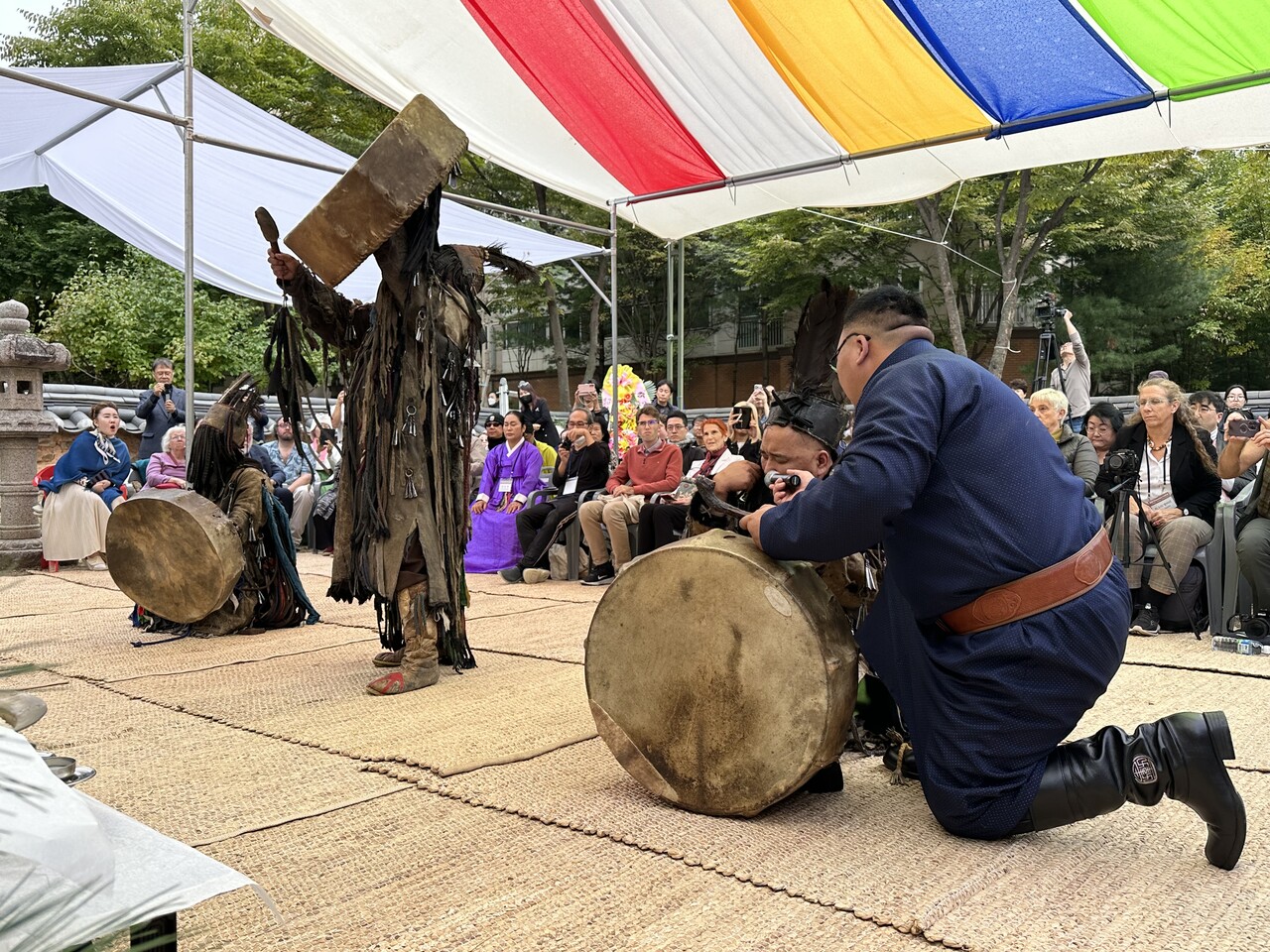 2023 샤머니즘 축제에서 진행된 몽골 샤먼의례 (사진 : 박은미)